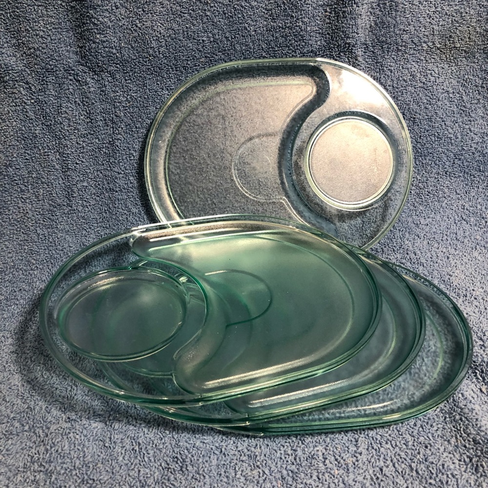Tupperware Snack Plates